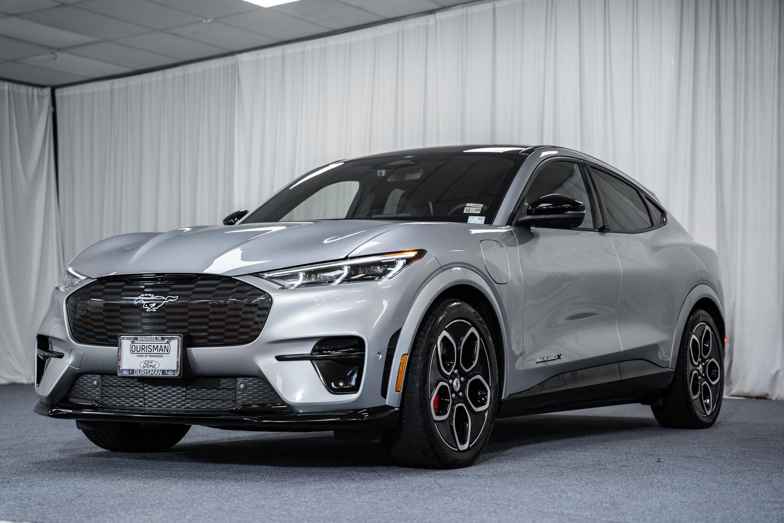 2021 Ford Mustang Mach-E GT photo 3