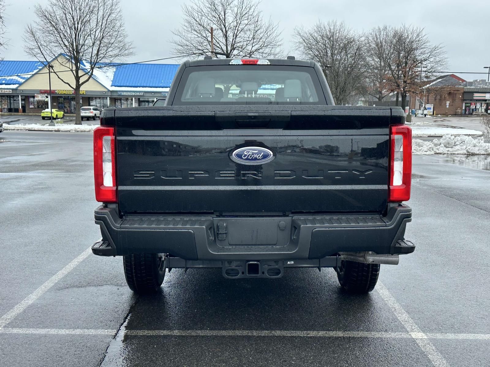 2025 Ford F-250 XL photo 3