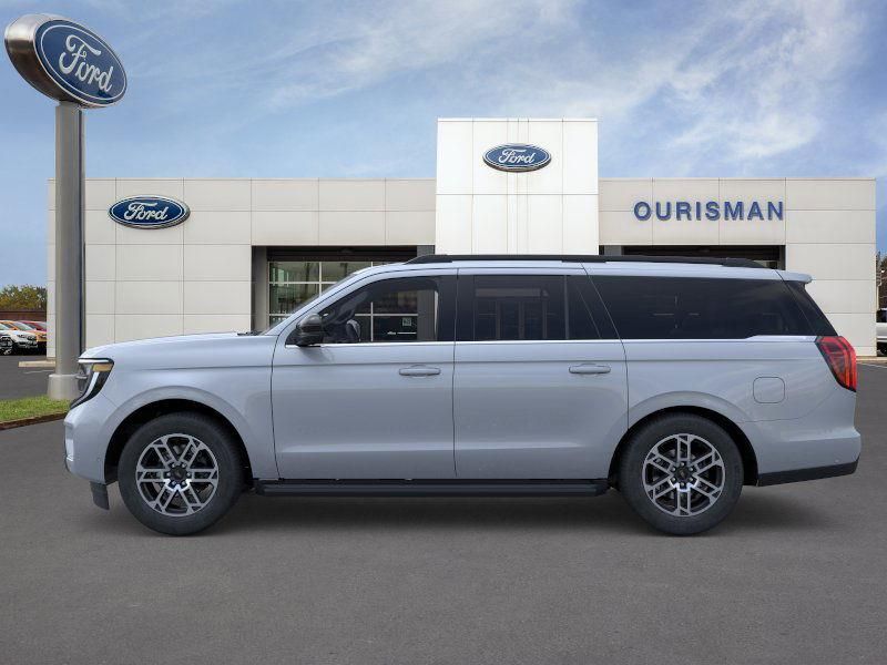 2025 Ford Expedition MAX photo 3