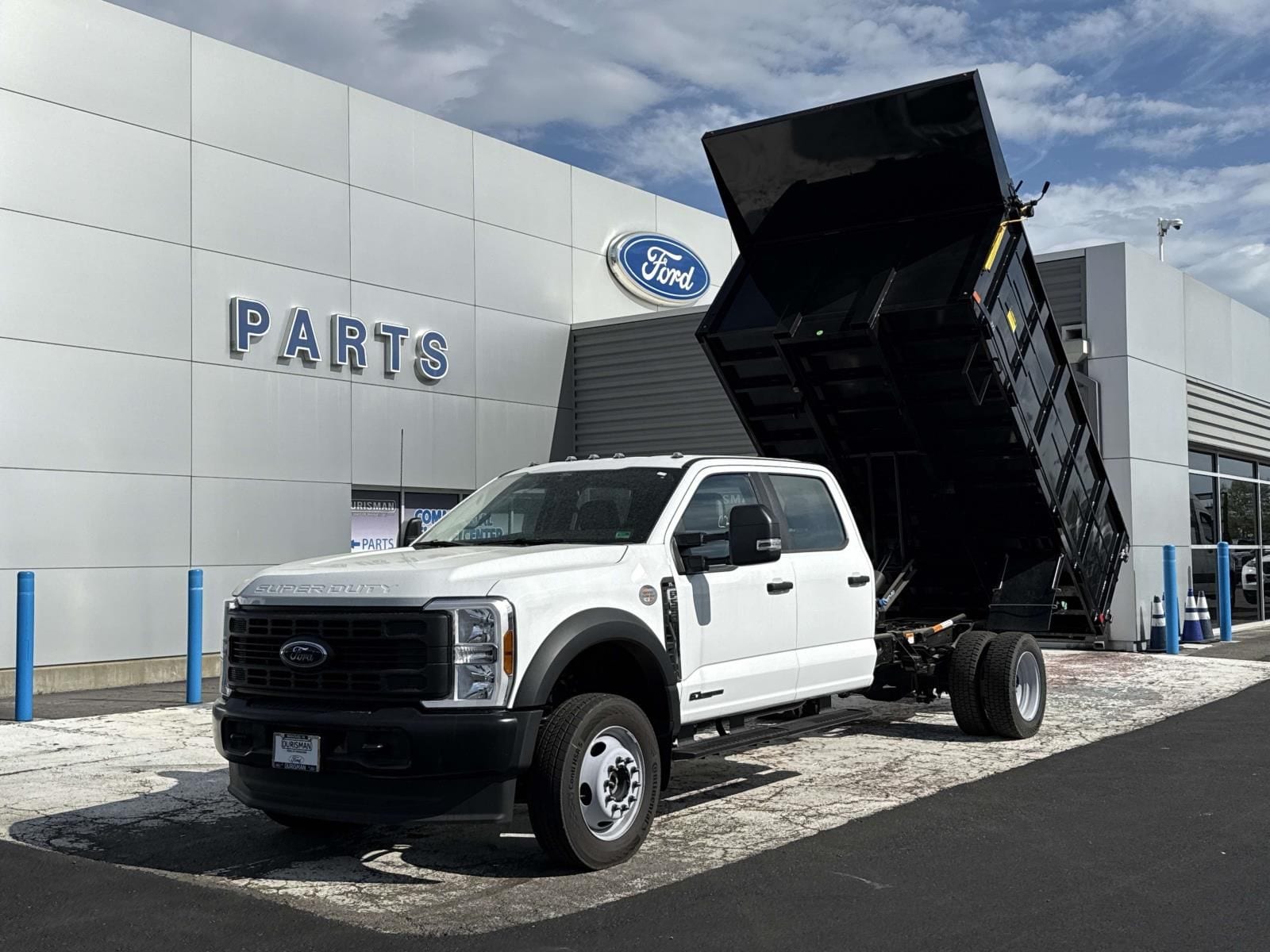 2025 Ford F-550 Super Duty Chassis Cab XL - Photo 7