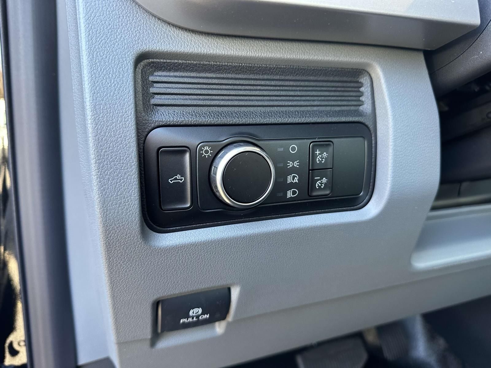 2025 Ford F-250 Super Duty XL - Photo 18
