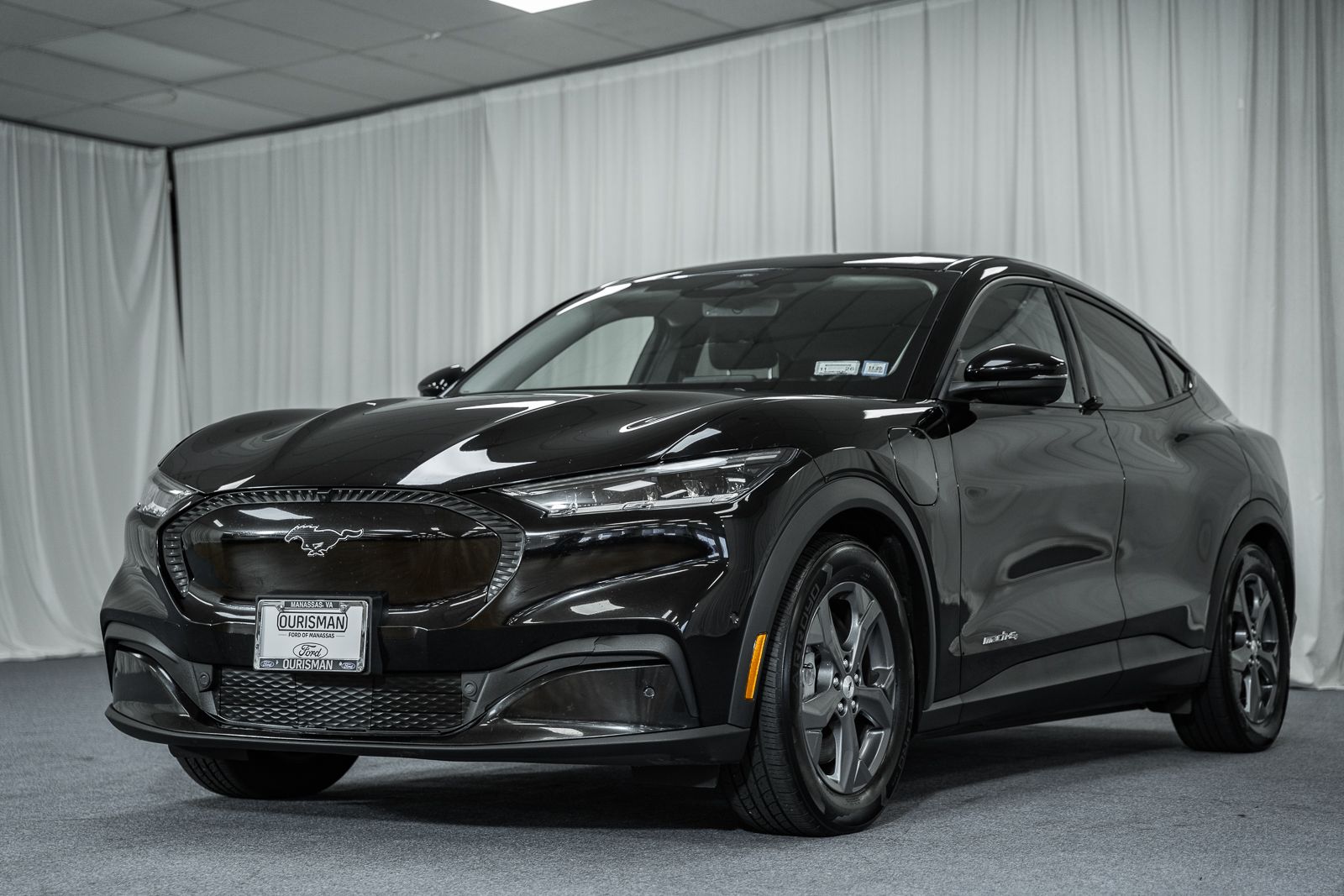 2021 Ford Mustang Mach-E Select photo 3