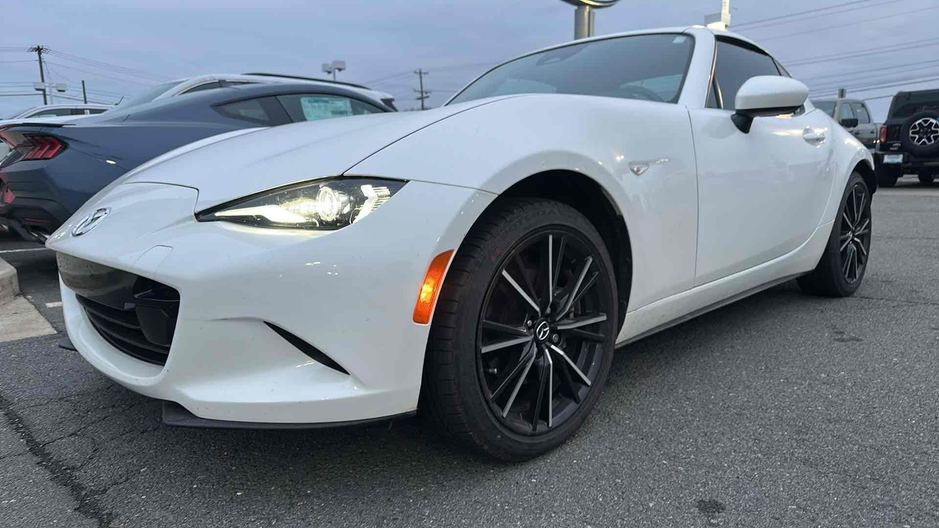 2024 Mazda MX-5 Miata RF Grand Touring's photo
