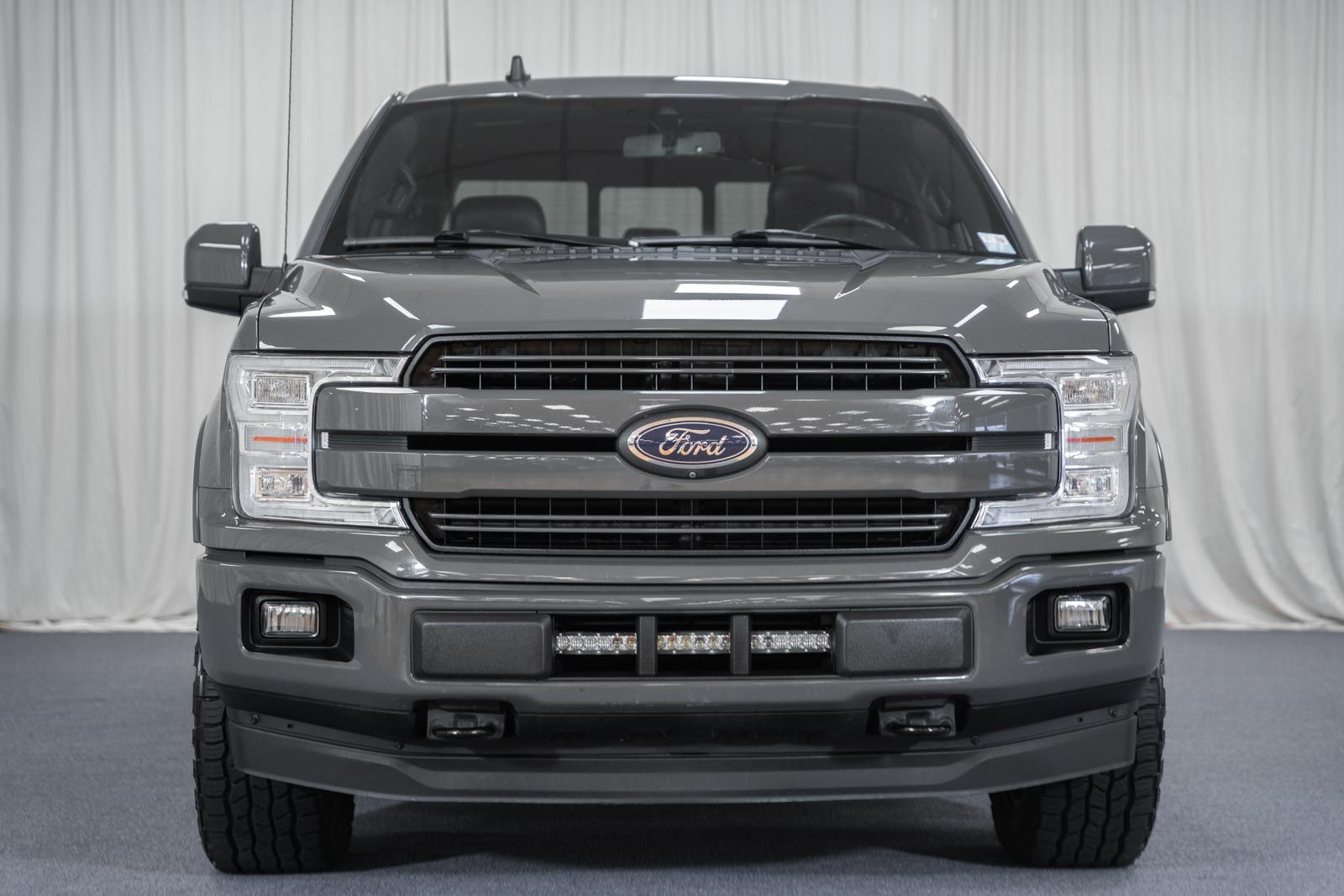 2020 Ford F-150 Lariat photo 2