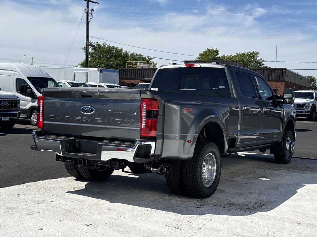 New 2026 Ford F-350 Lariat Truck