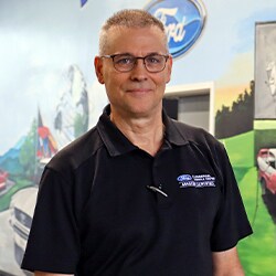 Staff member Glenn Hartman from ID_7c8437707700