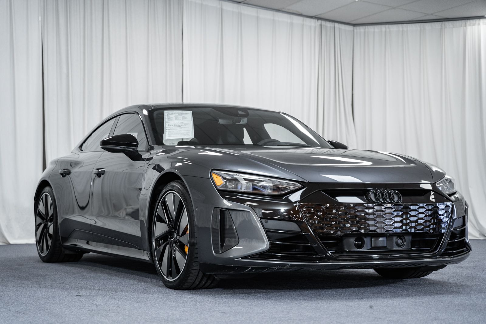 2022 Audi RS e-tron GT Base's photo