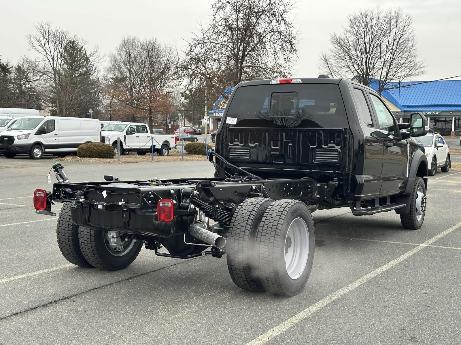 2025 Ford F-550 XL photo 2