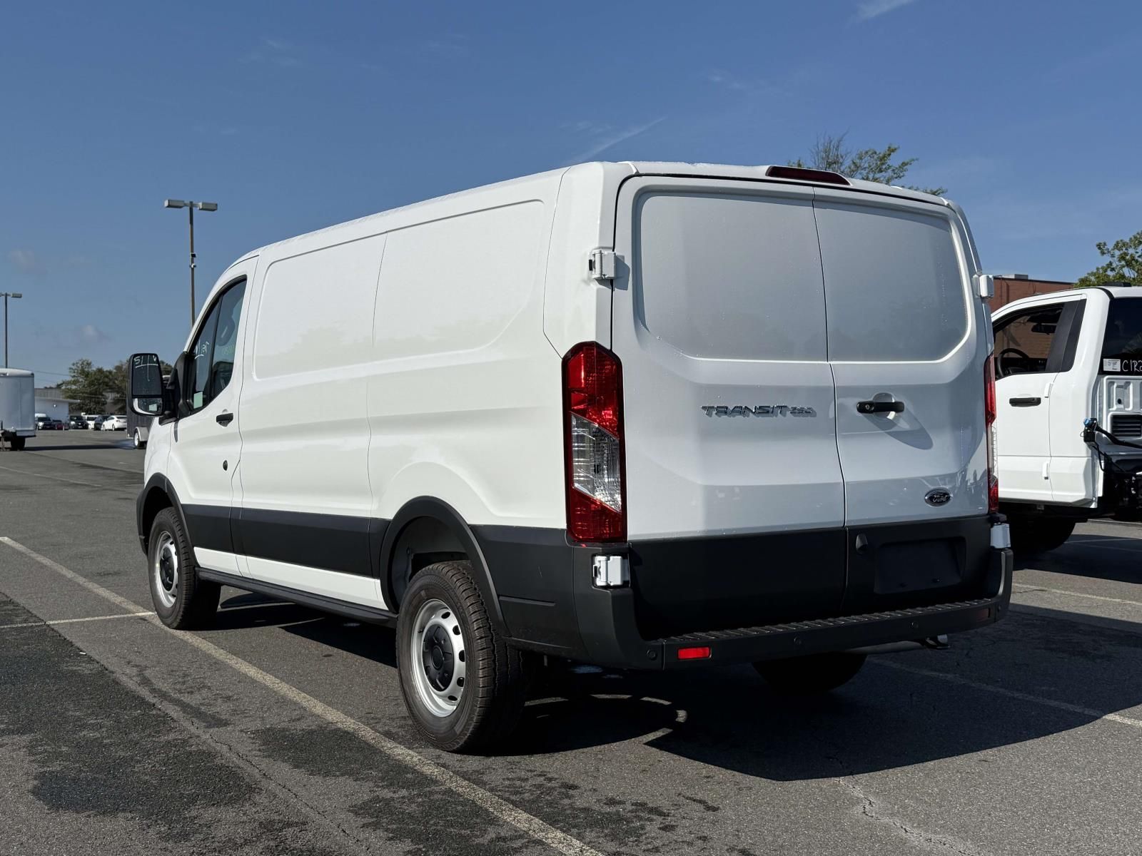 2025 Ford Transit photo 3