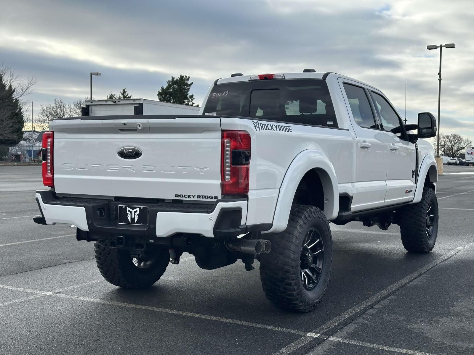 2024 Ford F-250 Lariat photo 2