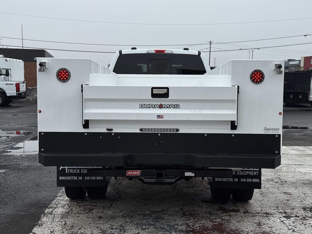 New 2026 Ford F-450 Chassis Super Cab 4x4 W/ 9 Contractors Dump Chassis
