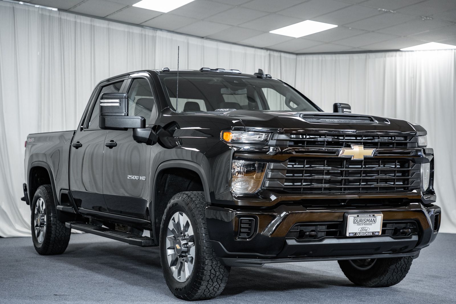 2024 Chevrolet Silverado 2500HD Custom's photo