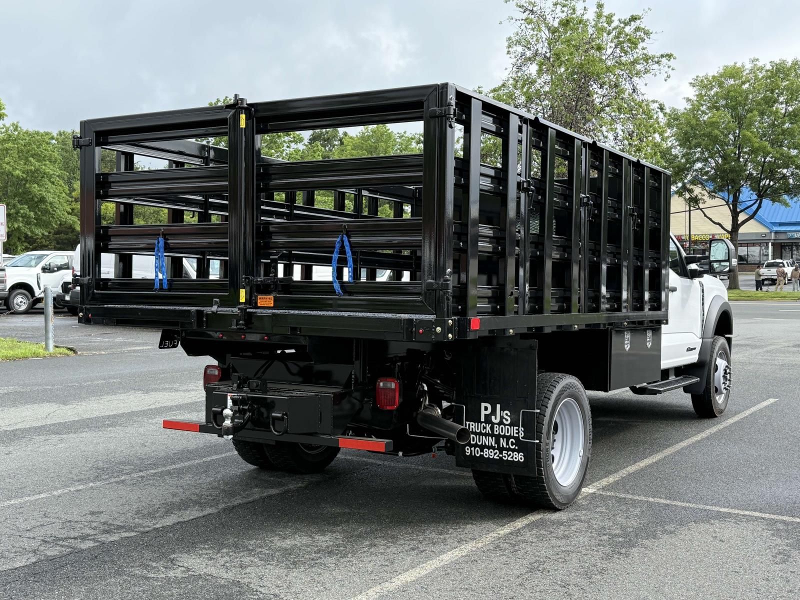 2025 Ford F-450 XL photo 2