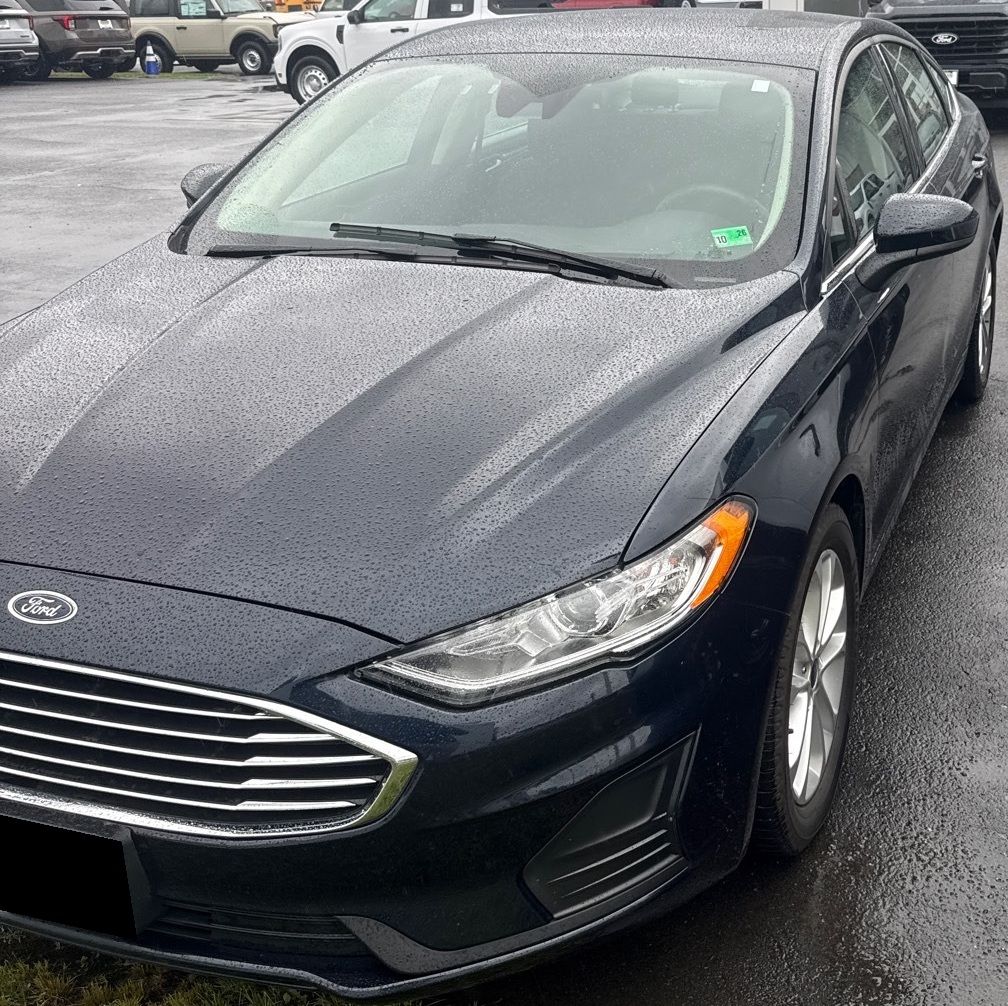 2020 Ford Fusion SE FWD's photo