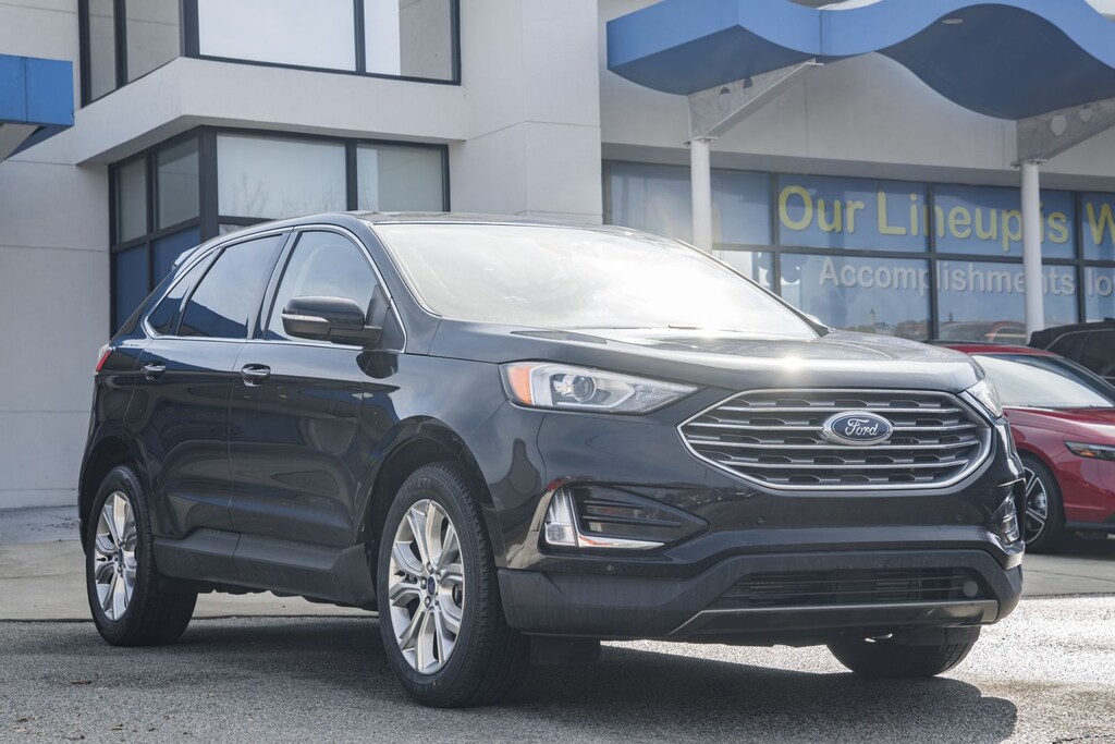 Certified 2022 Ford Edge Titanium SUV