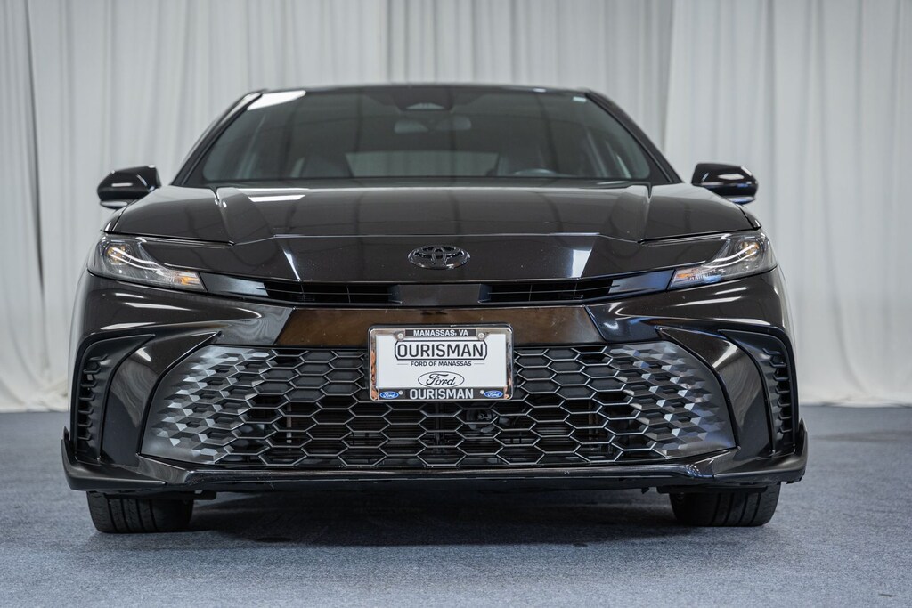 Certified 2025 Toyota Camry SE Sedan