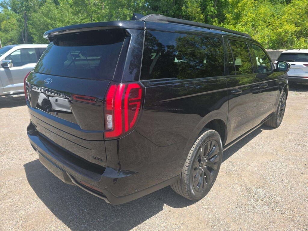 Used 2025 Ford Expedition Max Platinum SUV