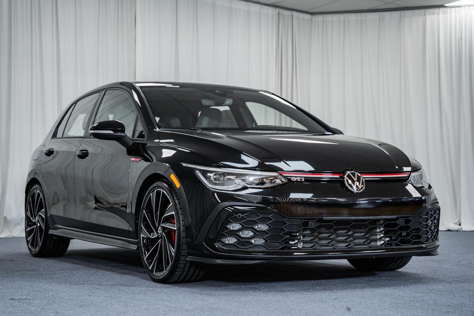 2024 Volkswagen Golf GTI Autobahn's photo