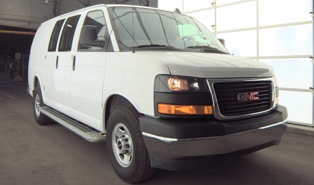 2024 Gmc Savana 2500 Cargo photo 3