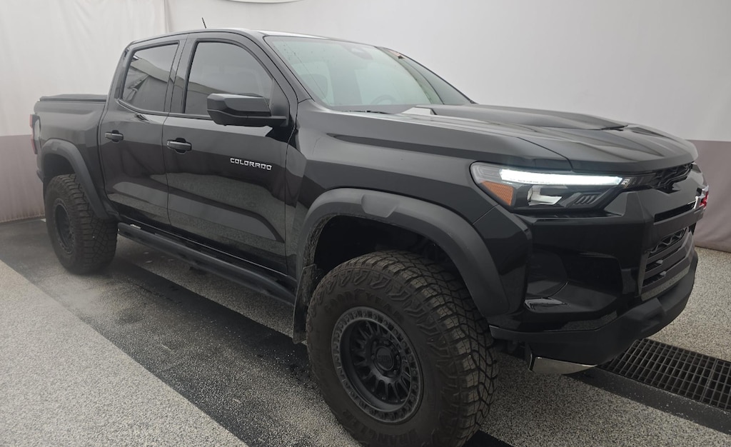 Used 2024 Chevrolet Colorado ZR2 Truck