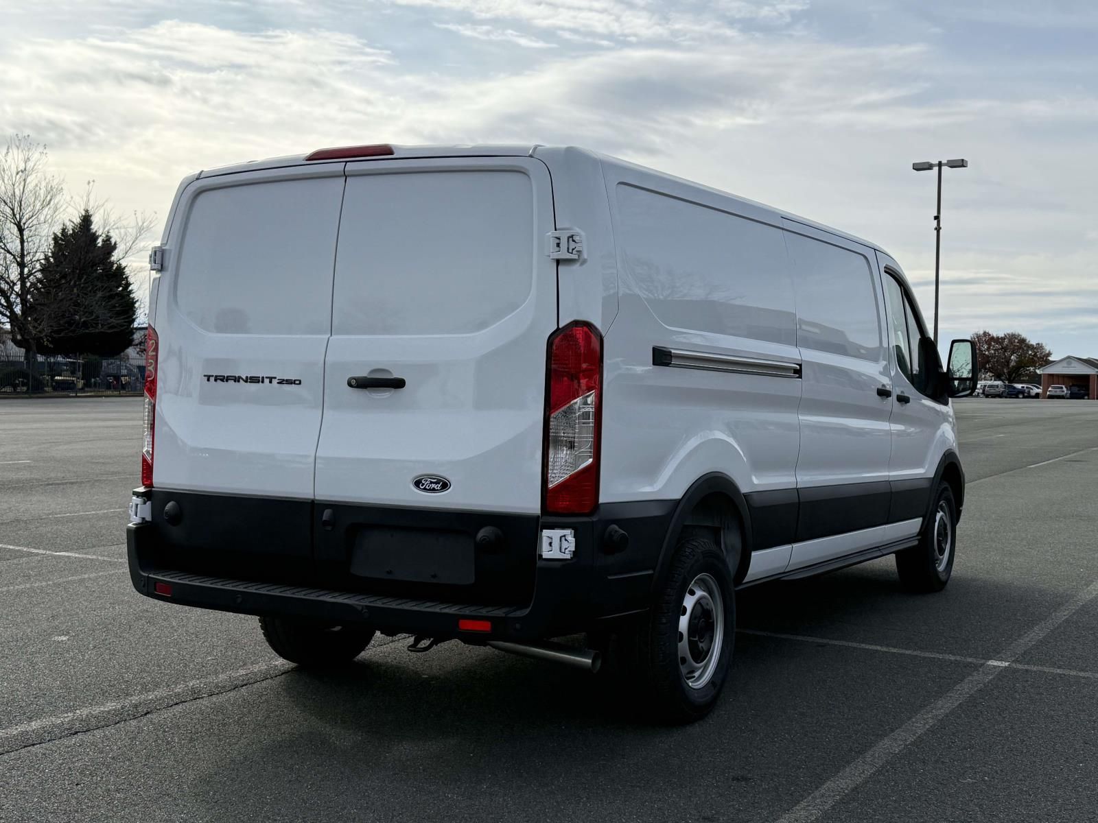2026 Ford Transit photo 3