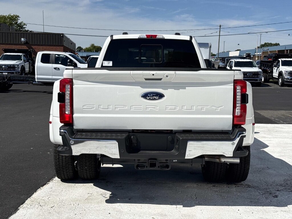 New 2026 Ford F-350 Lariat Truck