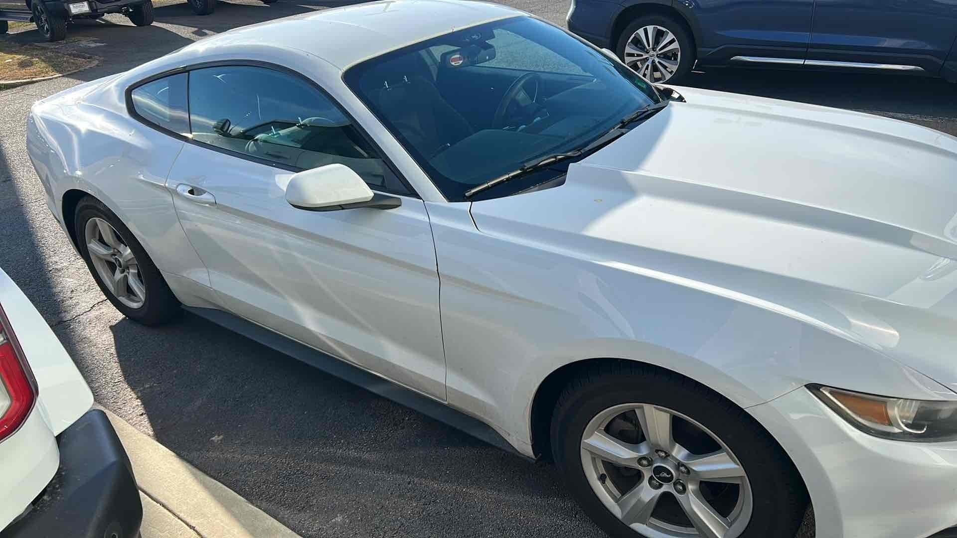 2017 Ford Mustang V6's photo