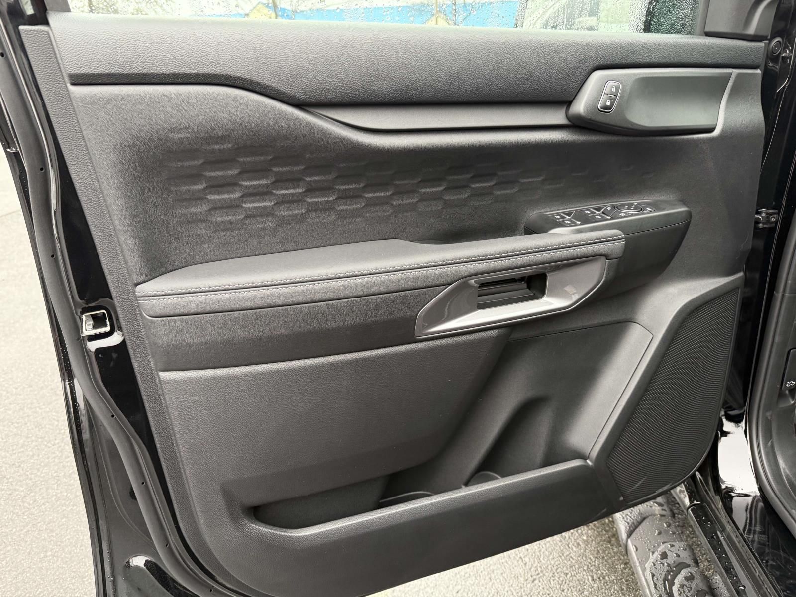 2025 Ford Ranger XLT - Photo 8