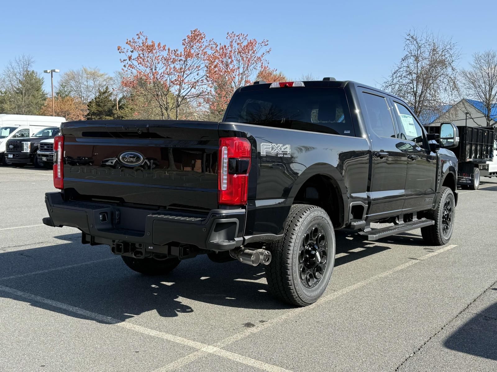 2025 Ford F-350 Lariat photo 2