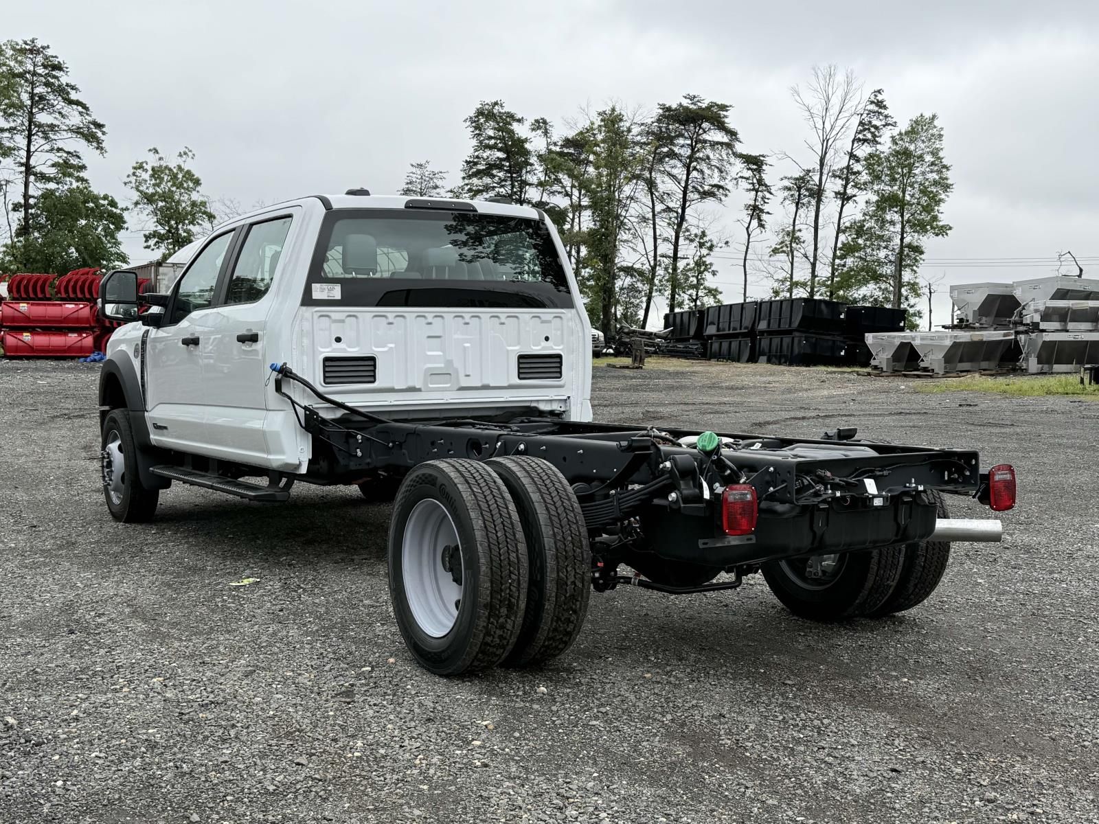 2025 Ford F-550 XL photo 4
