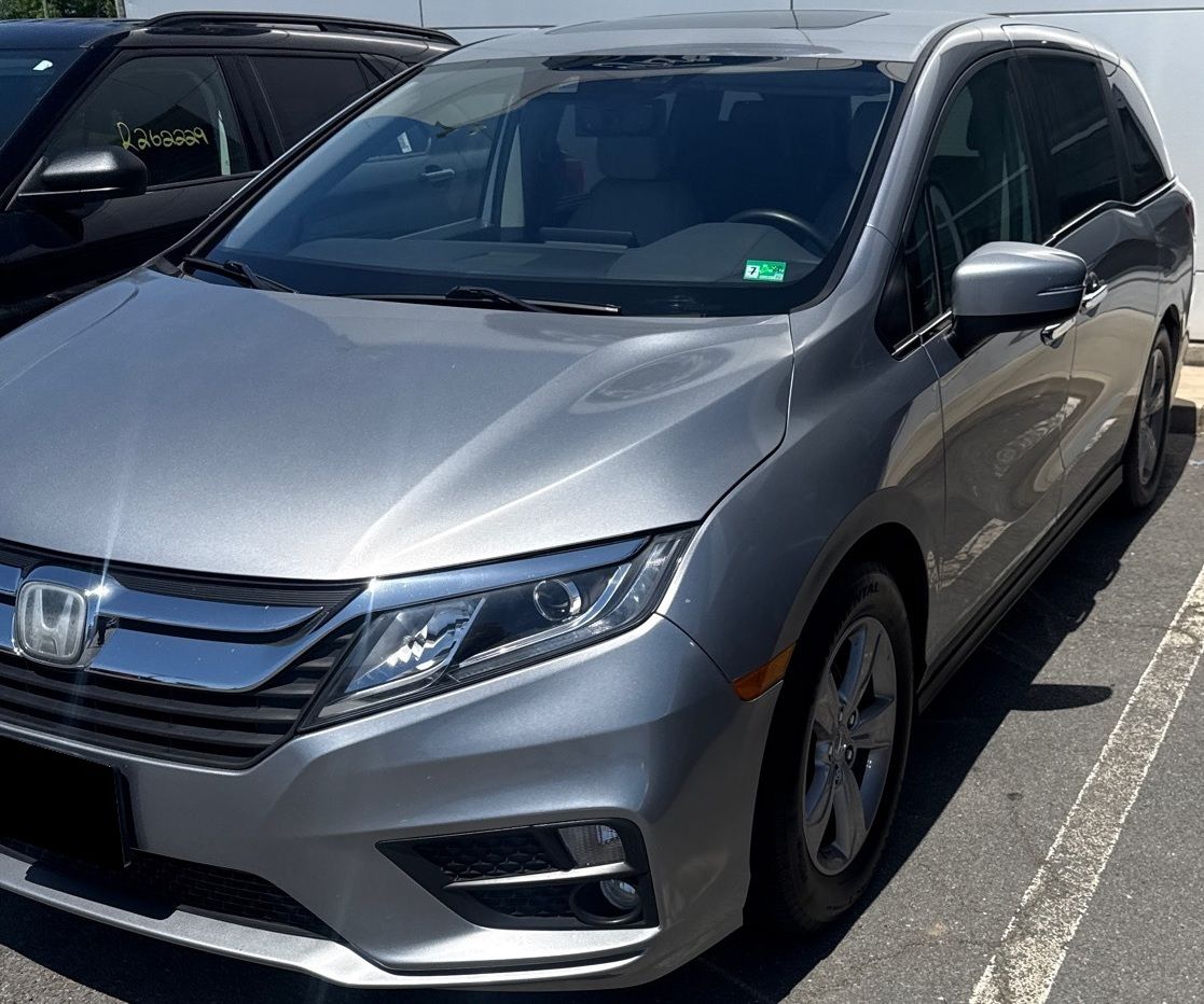 2019 Honda Odyssey EX-L with RES & Navigation's photo