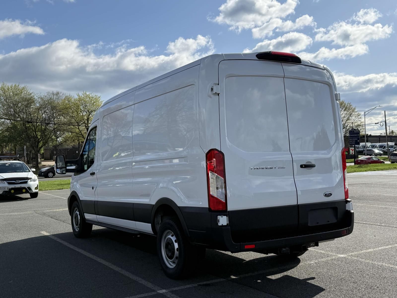 2025 Ford Transit photo 4