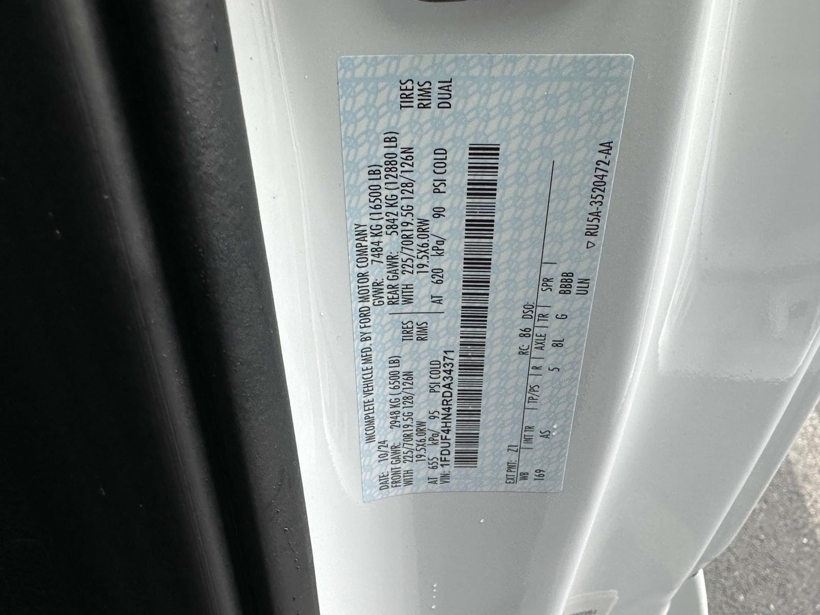 2024 Ford F-450 Super Duty Chassis Cab XL - Photo 20