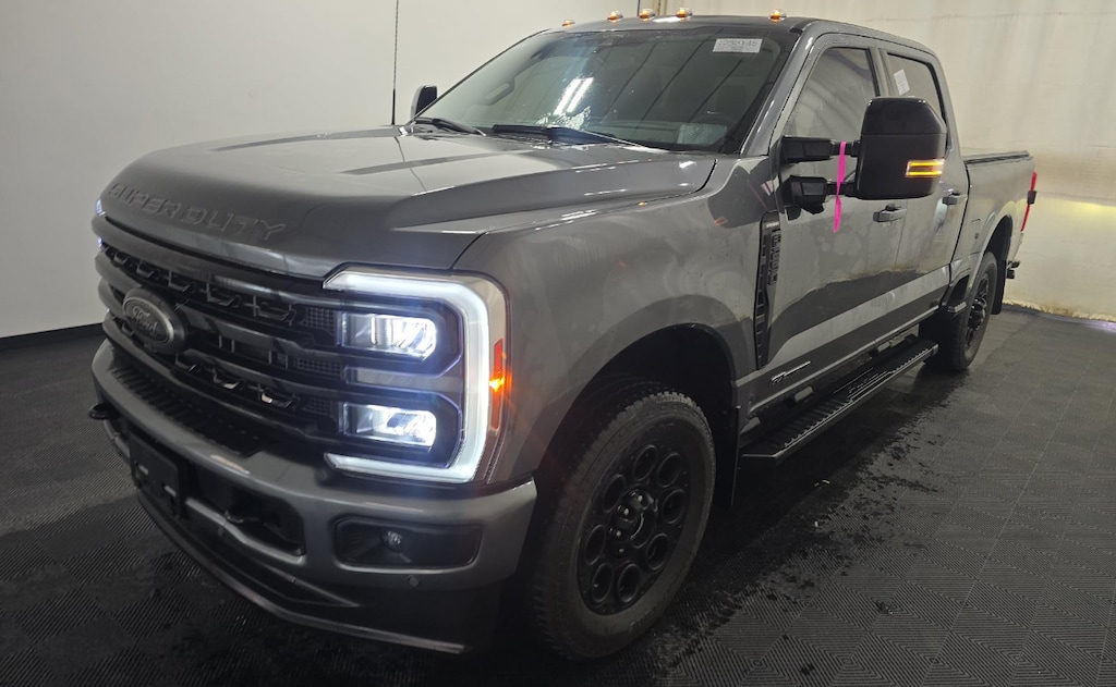 Used 2024 Ford F-250 Lariat Truck