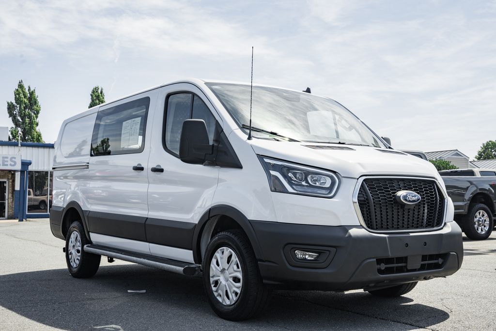2023 Ford Transit-250 Cargo Cargo Van 