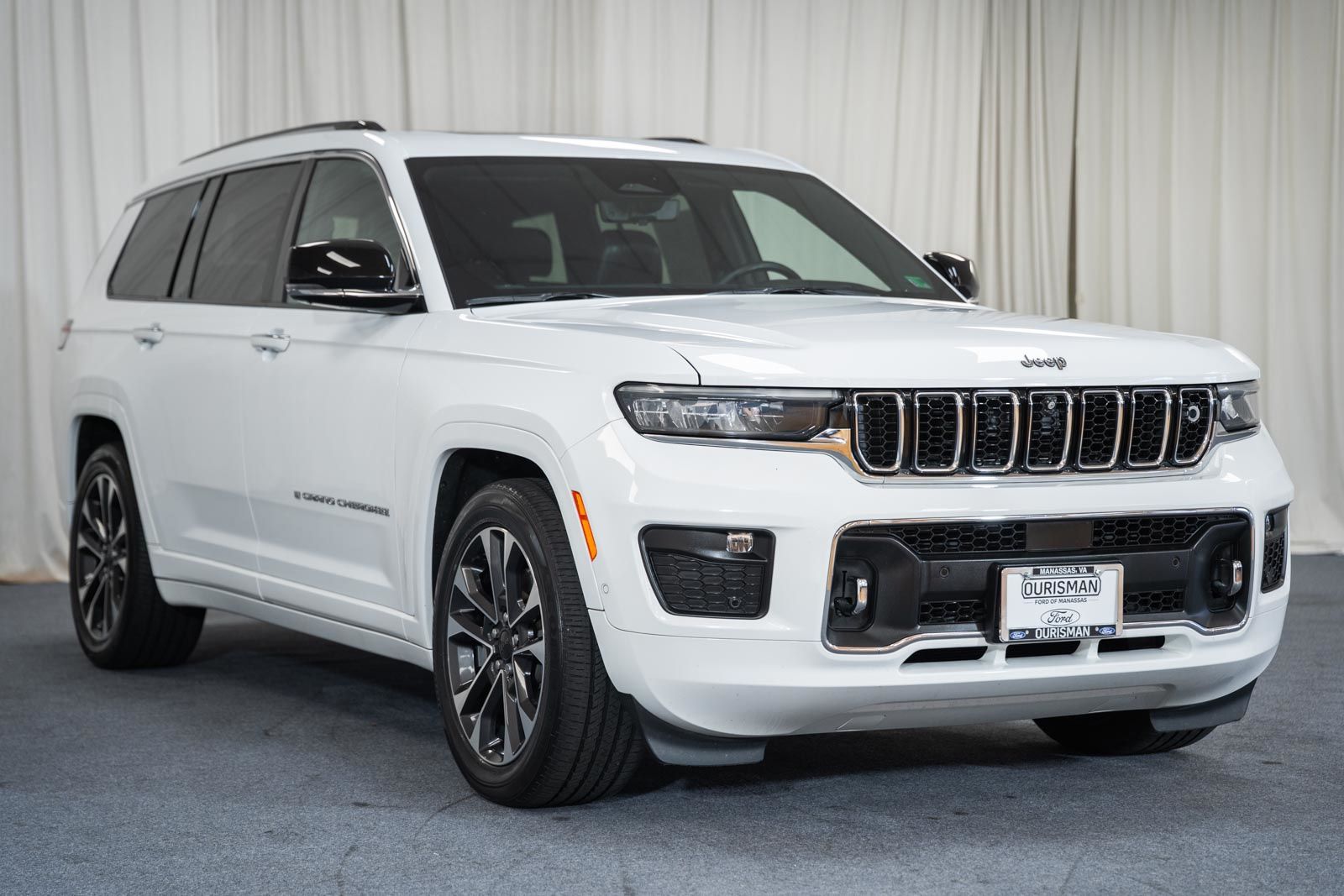 2021 Jeep Grand Cherokee L Overland's photo