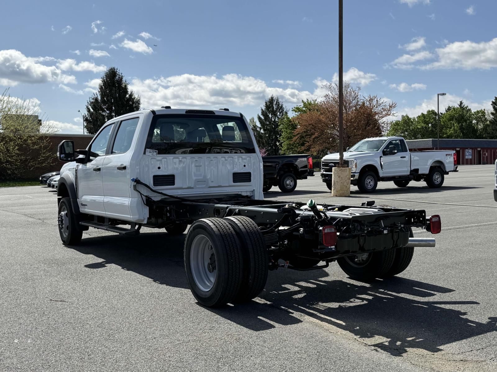 2025 Ford F-550 XL photo 4