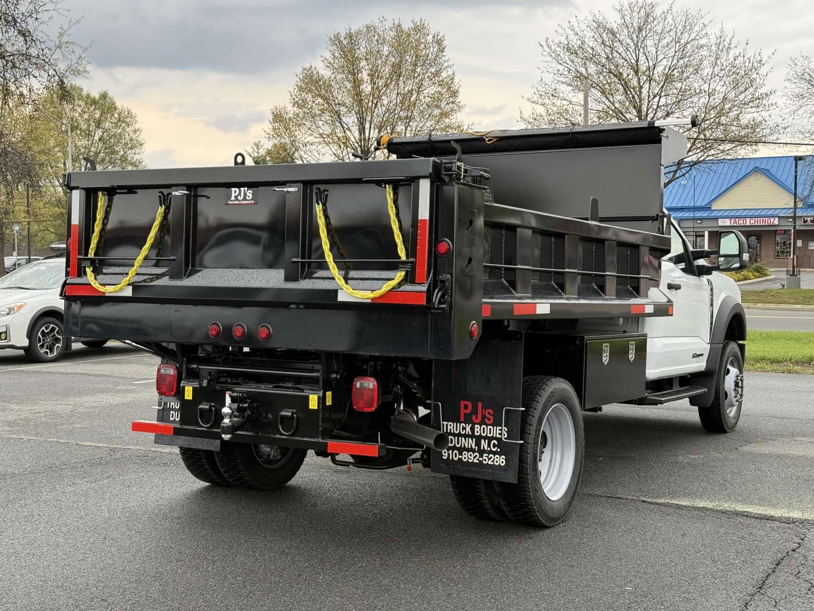 2025 Ford F-450 XL photo 2