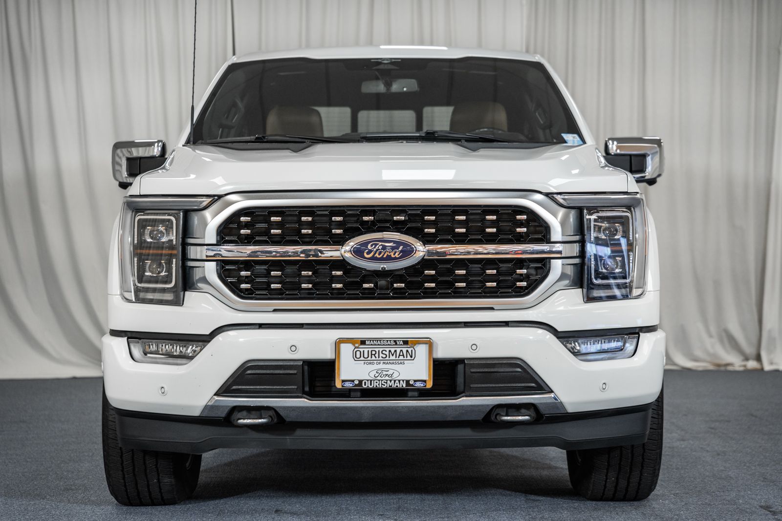 2023 Ford F-150 Platinum photo 2