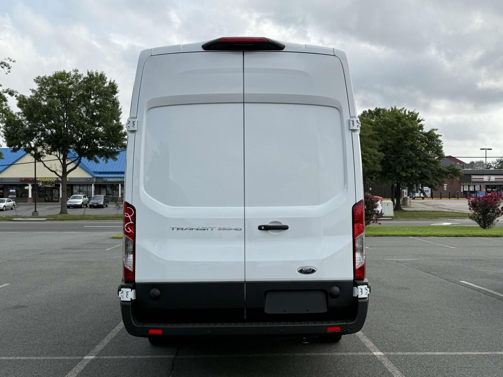 2025 Ford Transit photo 3