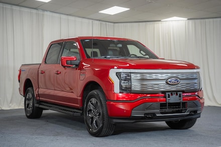 2023 Ford F-150 Lightning Lariat Truck