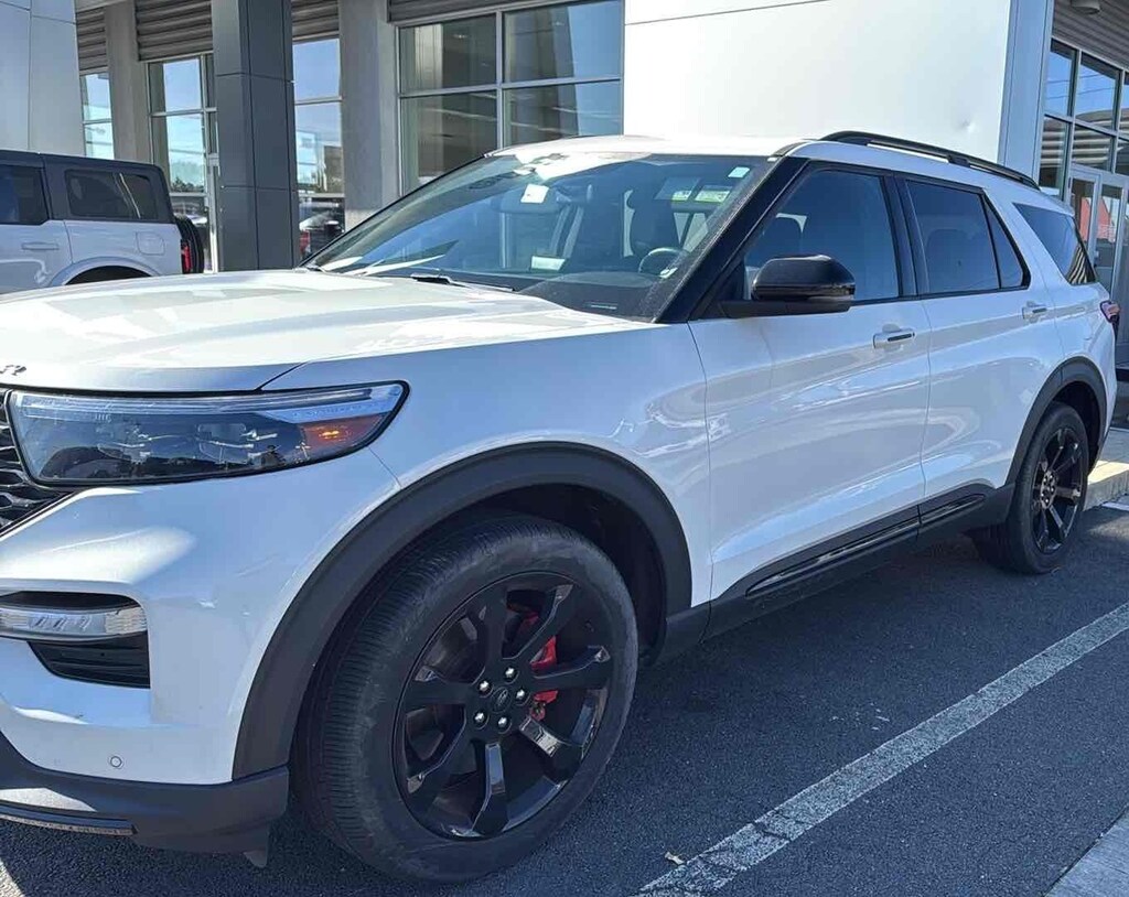 Used 2024 Ford Explorer ST SUV