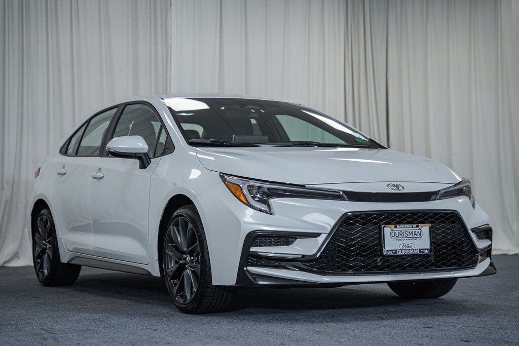 Certified 2025 Toyota Corolla SE Sedan