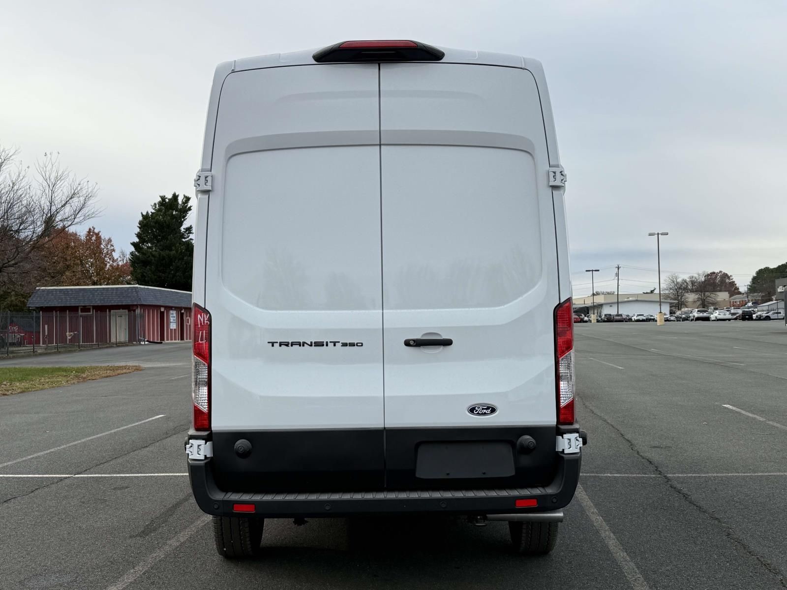 2026 Ford Transit photo 4