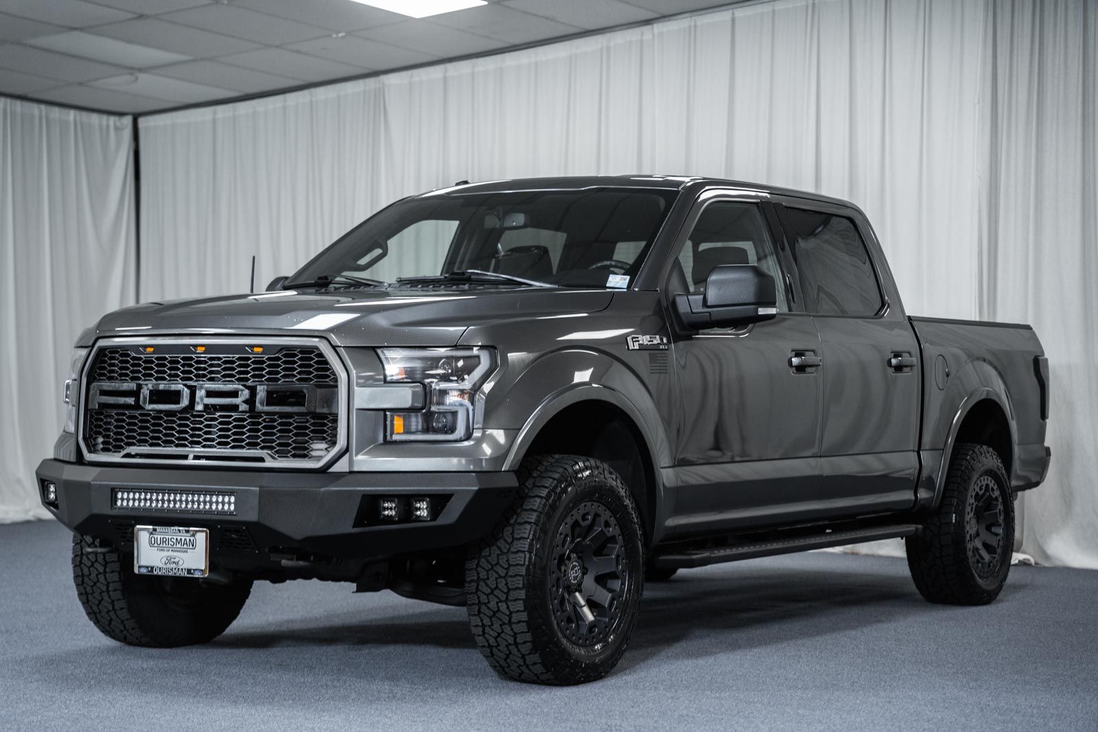 2015 Ford F-150 XLT photo 3