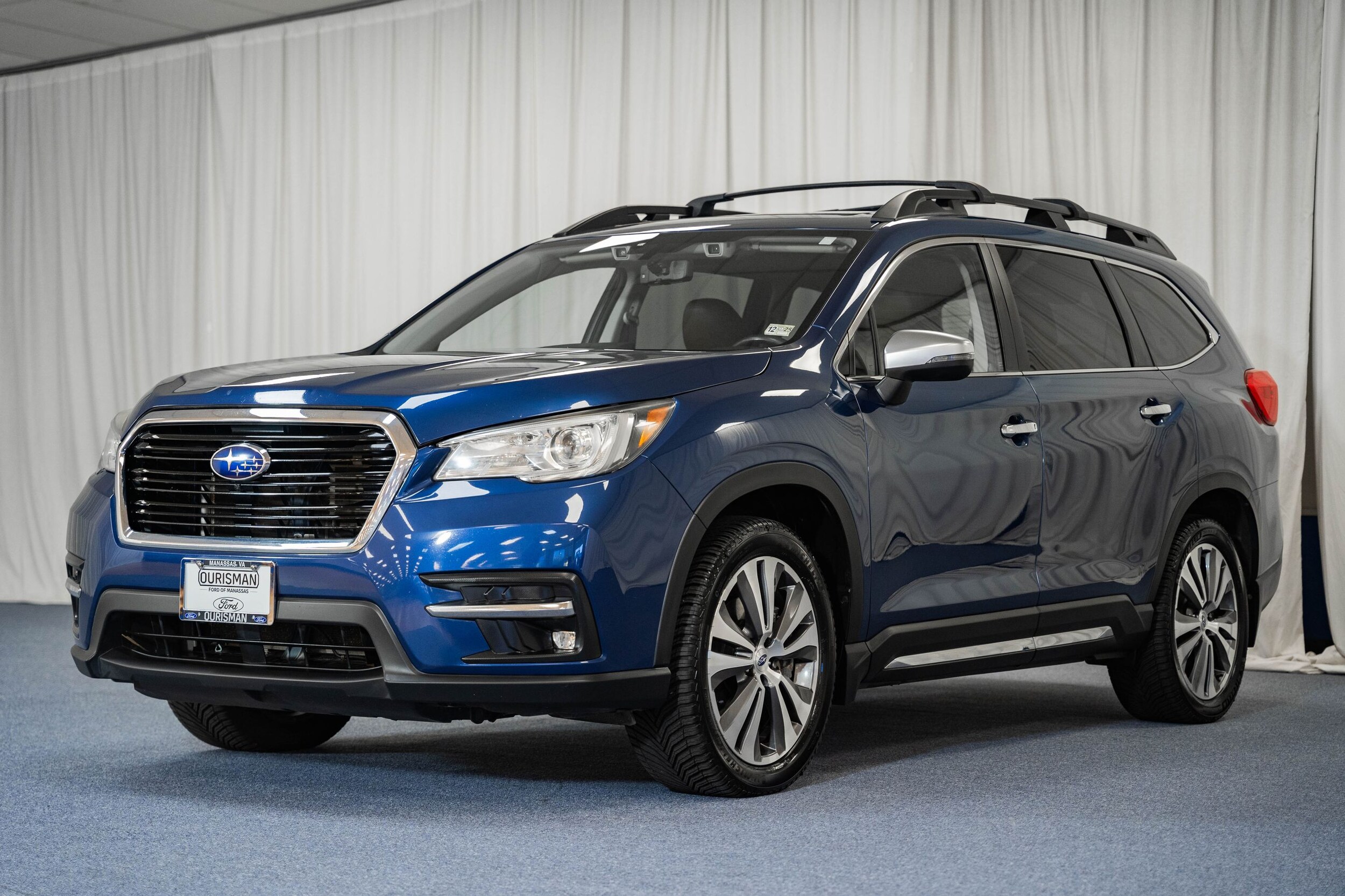 2019 Subaru Ascent Touring photo 3