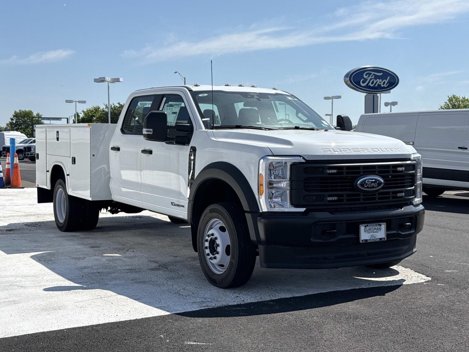 2025 Ford F-550 XL 4x4 Crew Cab 179-In DRW's photo