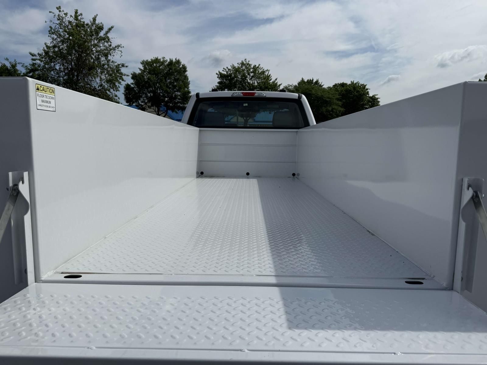 2024 Ford F-550 Super Duty Chassis Cab XL - Photo 11
