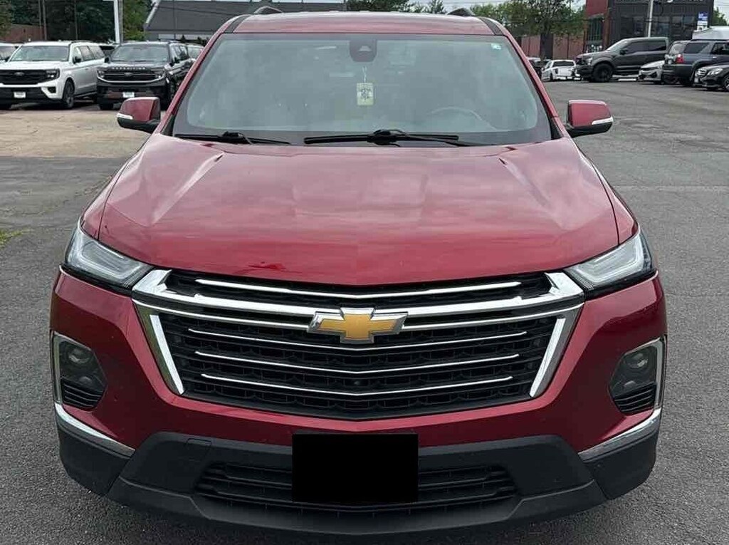 Used 2023 Chevrolet Traverse LT SUV