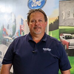 Staff member Tom Miller from ID_7c8437707700